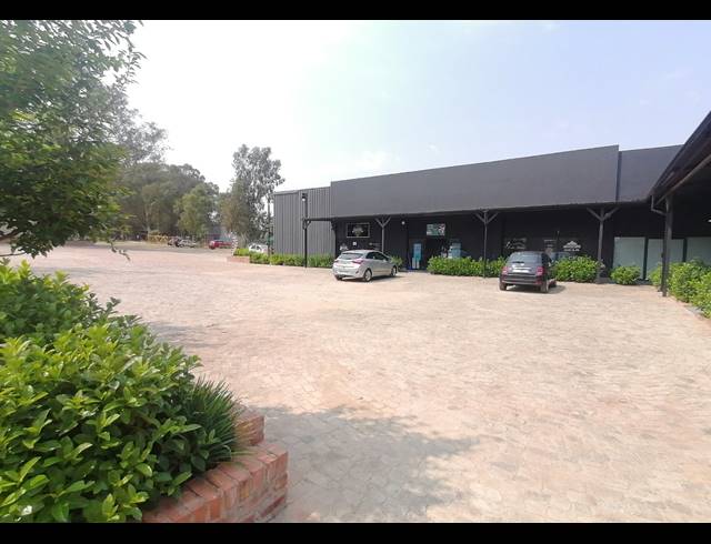 36M² RETAIL TO LET IN FAIRLEADS